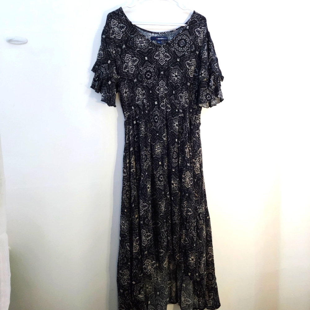 Denim 24/7  Black and White Patterned Dress Size L (18/20)
